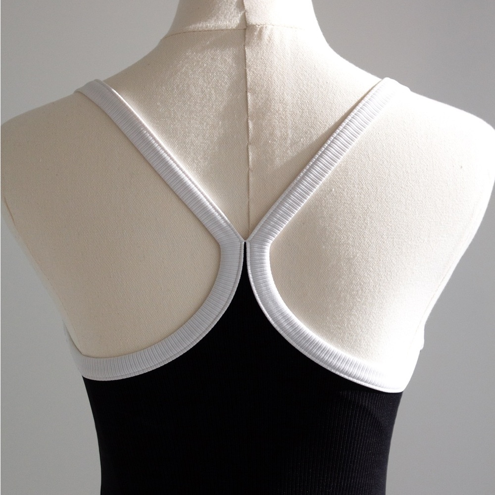 Chanel Spring/Summer 2022 Black White Ribbed Crystal CC 22S Bodysuit Swimsuit - Picture 16 of 16